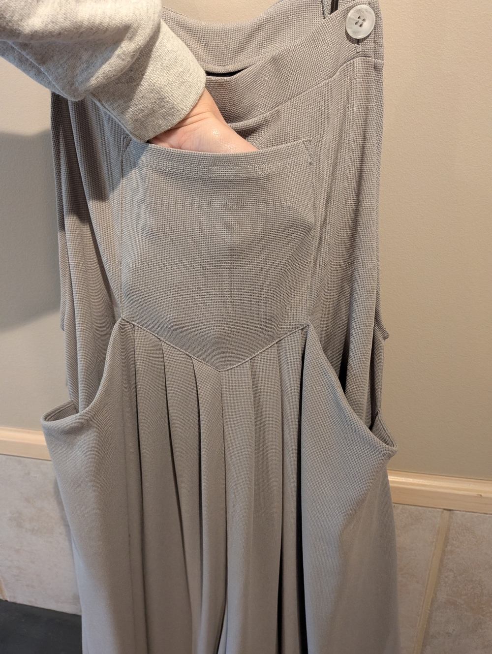 Halara, Waffle Pocket Casual Overalls, Mink Ash, Size L - Picture 4 of 8